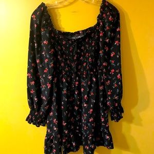 💥4/$20💥 NWOT on or off shoulder dress